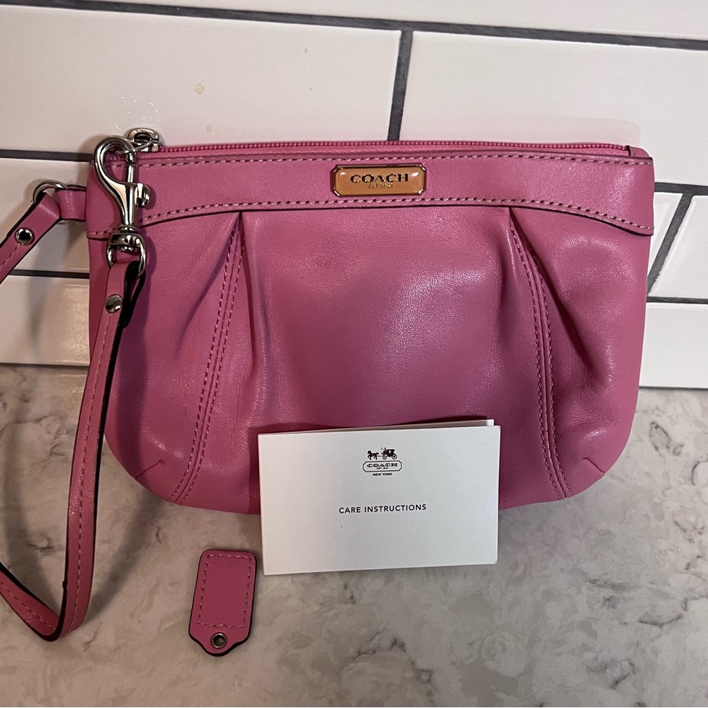 Vintage Coach Leather Wristlet